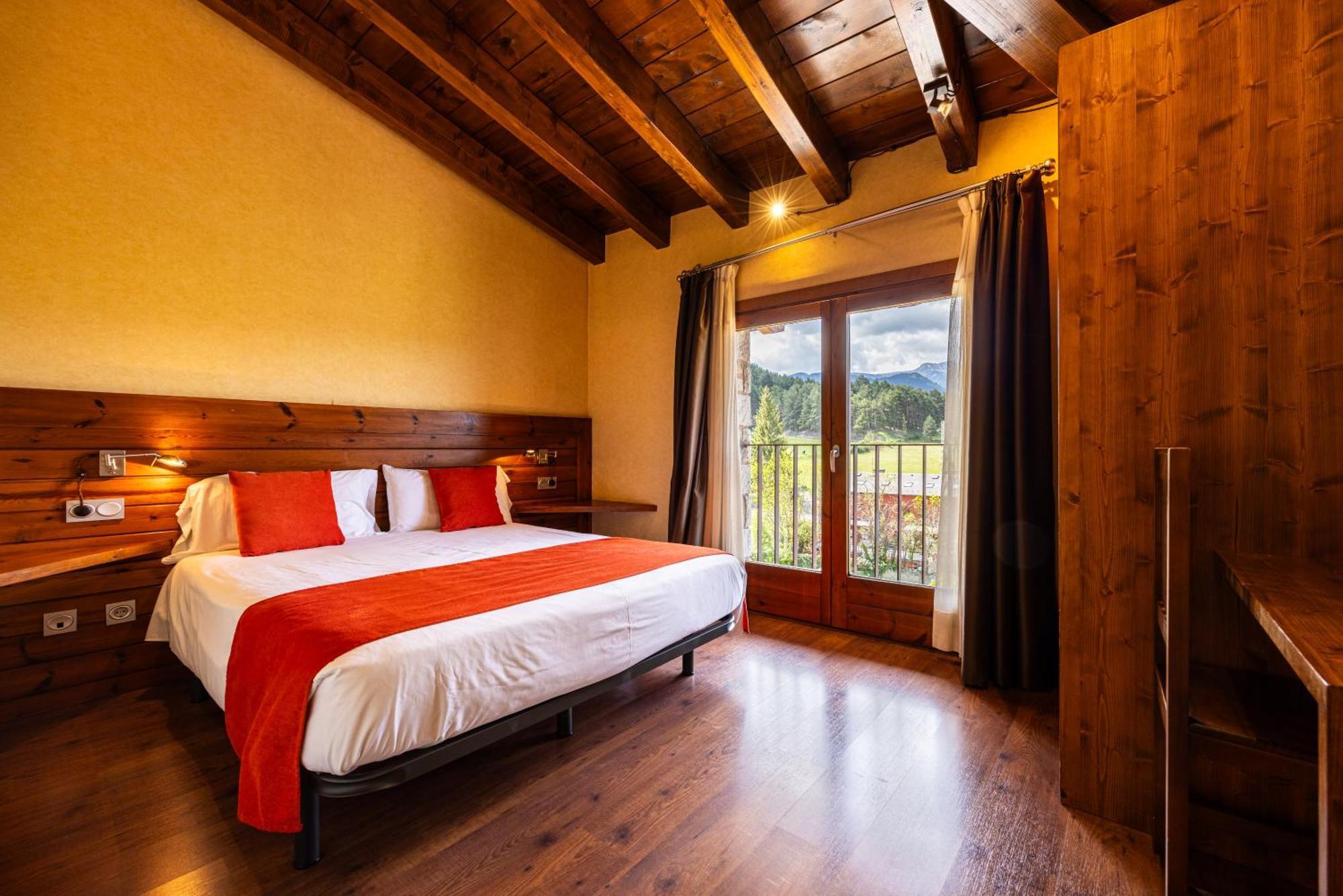Aparthotel Bellver Bellver De Cerdanya Ngoại thất bức ảnh